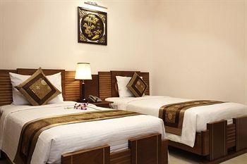 Hotel Star 2*
