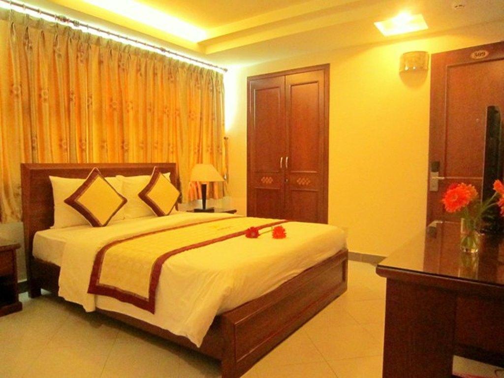 Hotel Star 2*
